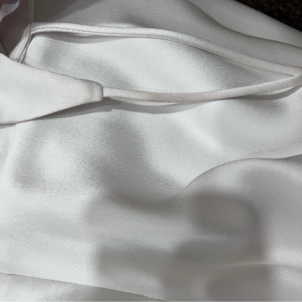 Jenny Yoo Marnie Biased-Cut Satin Wedding Dress. Size 8 - Picture 8 of 16